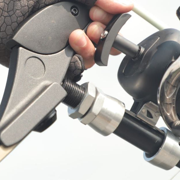 How to Choose a Bowfishing Reel: Beginner's Buying Guide