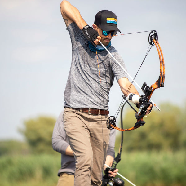 compound bow with fishing reel How to Convert a Hunting Bow to a Bowfishing Bow